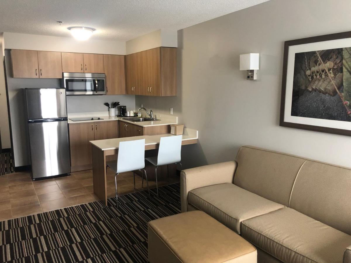Microtel Inn & Suites By Wyndham Sudbury Esterno foto
