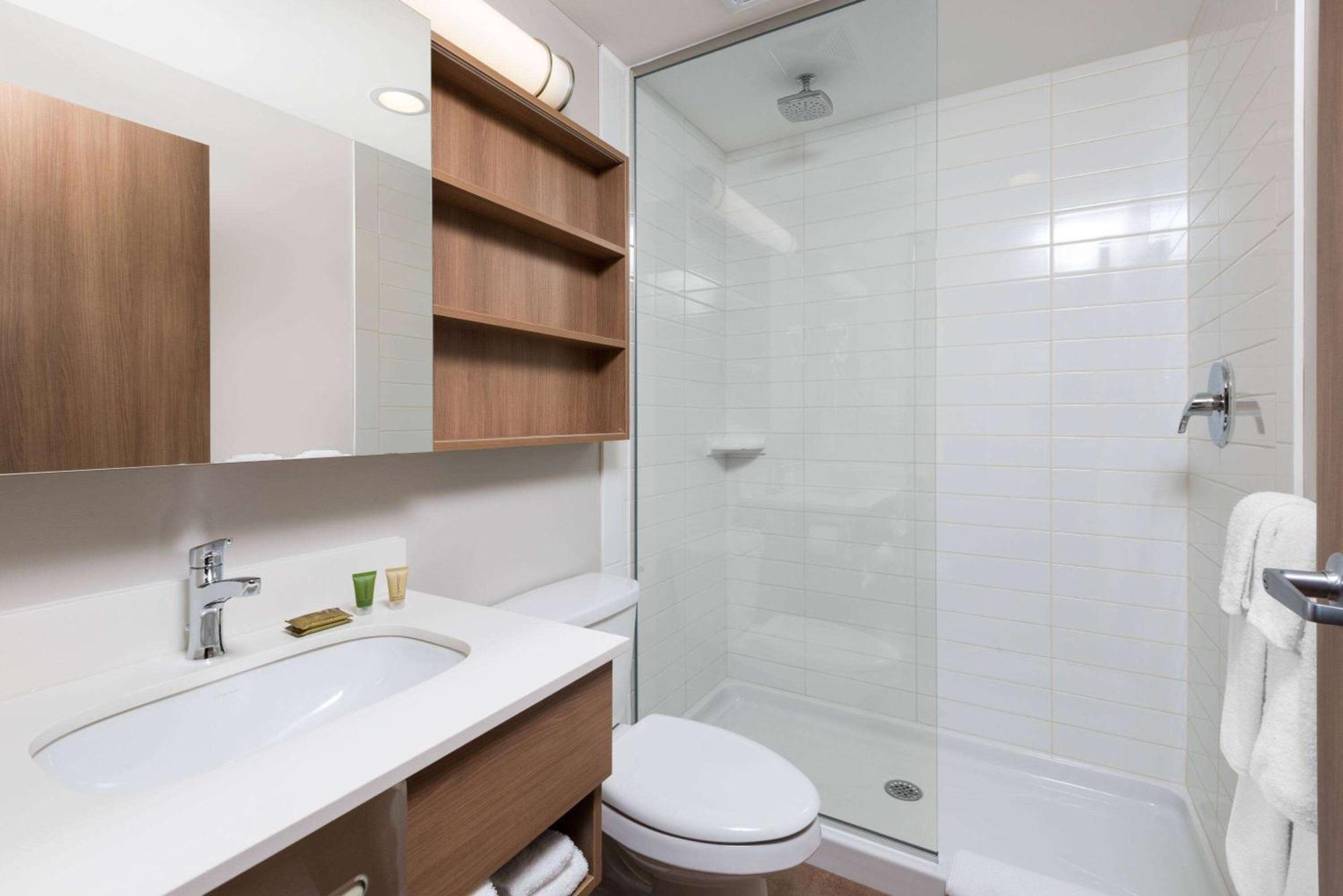 Microtel Inn & Suites By Wyndham Sudbury Esterno foto