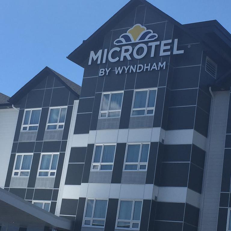 Microtel Inn & Suites By Wyndham Sudbury Esterno foto